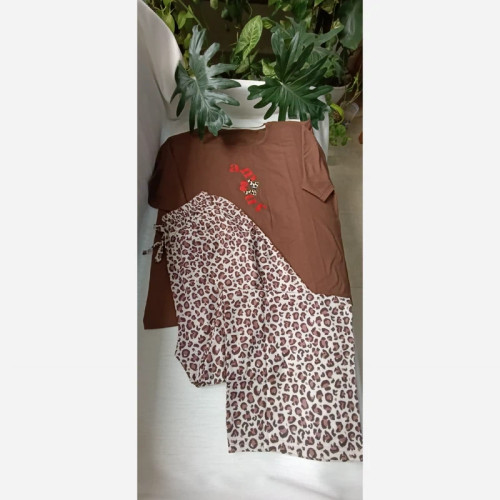 ست تیشرت شلوار راحتی عروسکی زنانه/دخترانه گیلاس پاپیونی،تیشرت نخ پنبه و شلوار بوگاتی